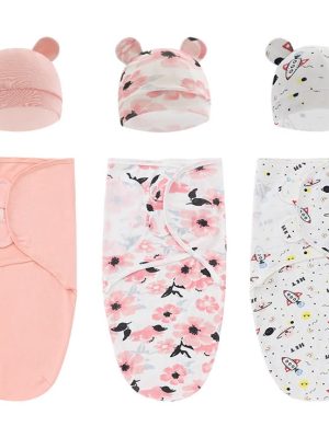 Swaddle printed with hat