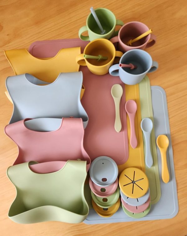 SILICONE WEANING SET WITH TABLE MAT