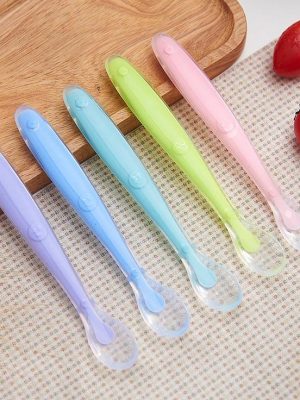 SILICONE FEEDING SPOON