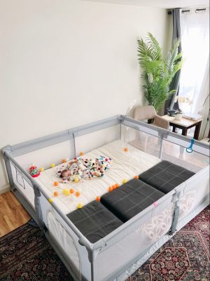 Kidilo playpen with bed and changing mat