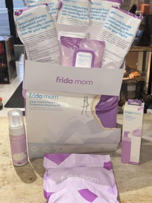 FRIDA MOM POSTPARTUM RECOVERY ESSENTIAL KIT
