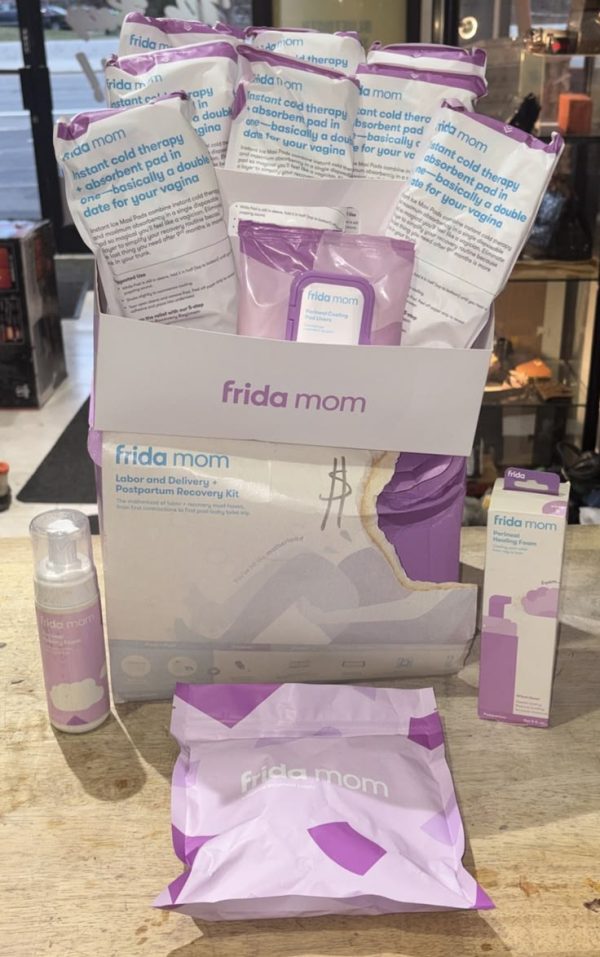 FRIDA MOM POSTPARTUM RECOVERY ESSENTIAL KIT